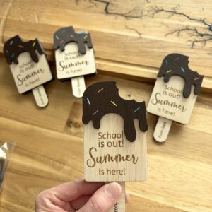 Suport Gift Card "School is Out!" – Cadou Personalizat pentru Profesori - imagine 3